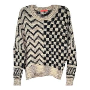 Lulumari ecru black chunky geometric print fuzzy sweater S/M